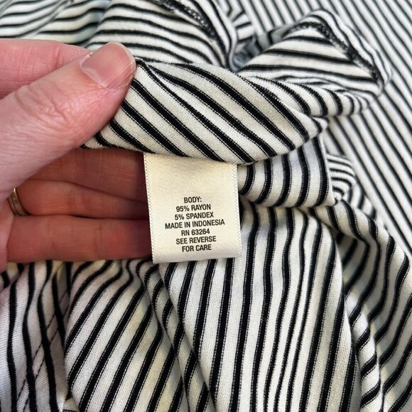 DB Sunday Womens Sleeveless Jersey Stretch Knit Dress Sz L Stripe Shark Bite Hem - Picture 6 of 9